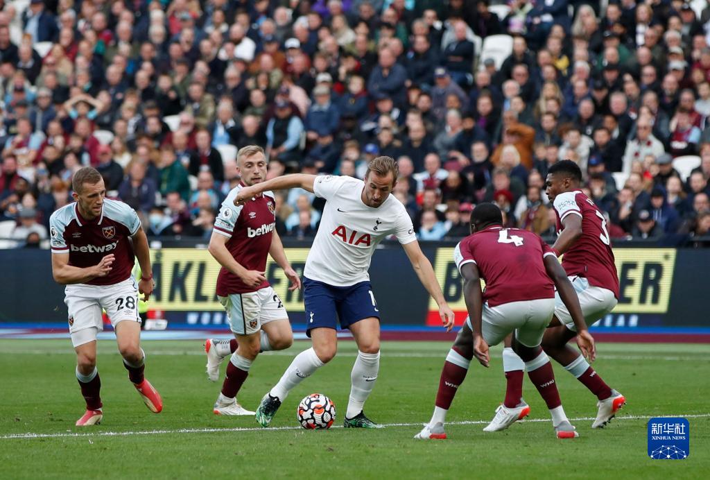 拉扯回防路 拉扯回防路