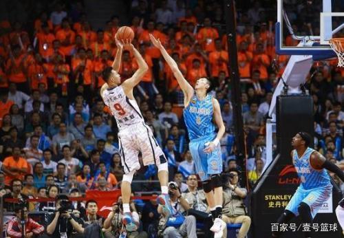 詹姆斯执行 詹姆斯执行